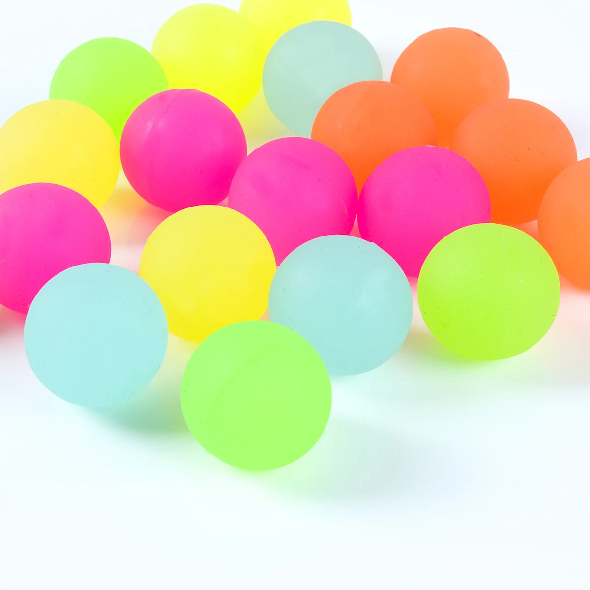 Fluorescence Luminous Sticky Ball In The Dark Party Decor High Bounce Glowing Stress Ball Kids Gift Anxiety Toy Home Party Decor